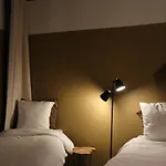 Hotel1875